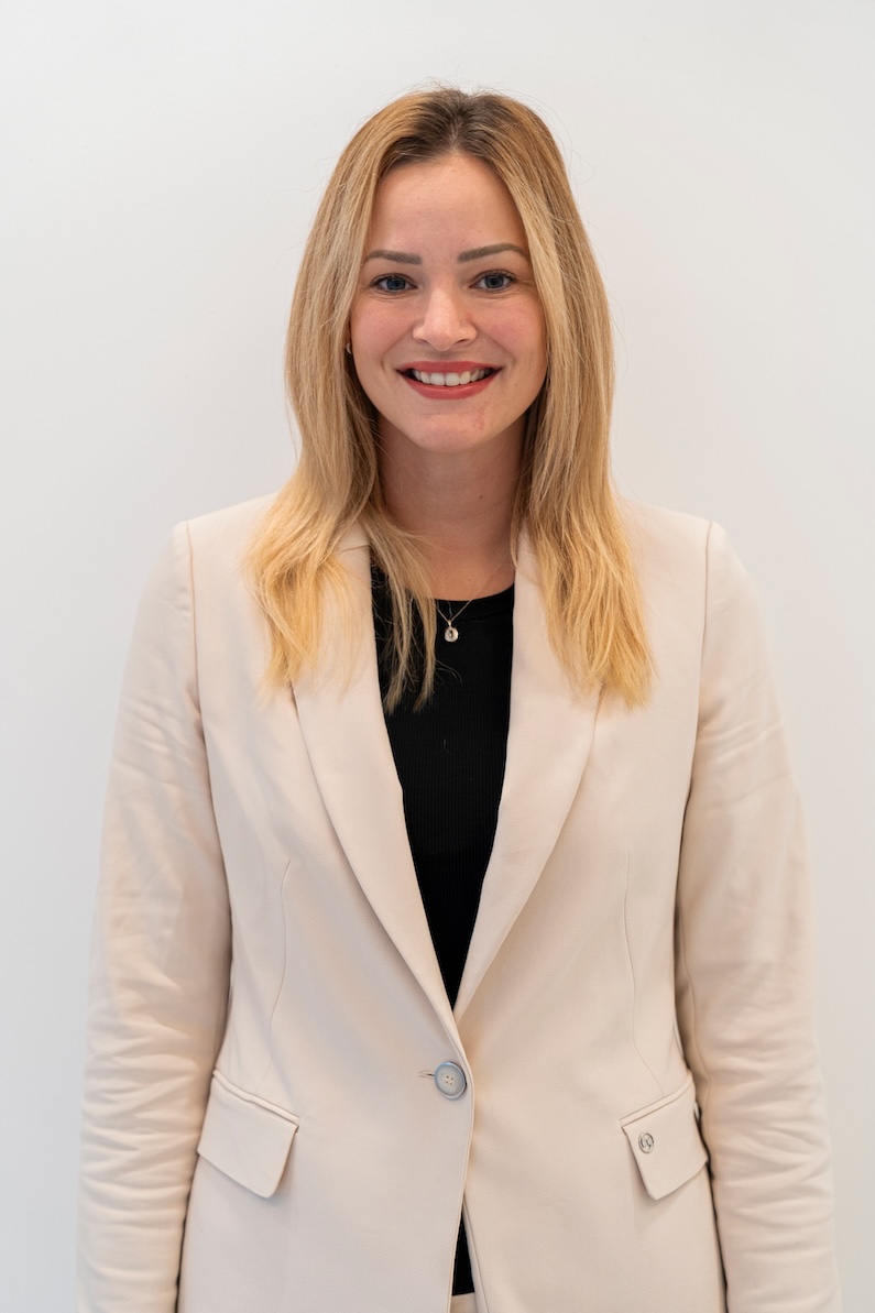 Karina Schreiner, Praxismanagerin